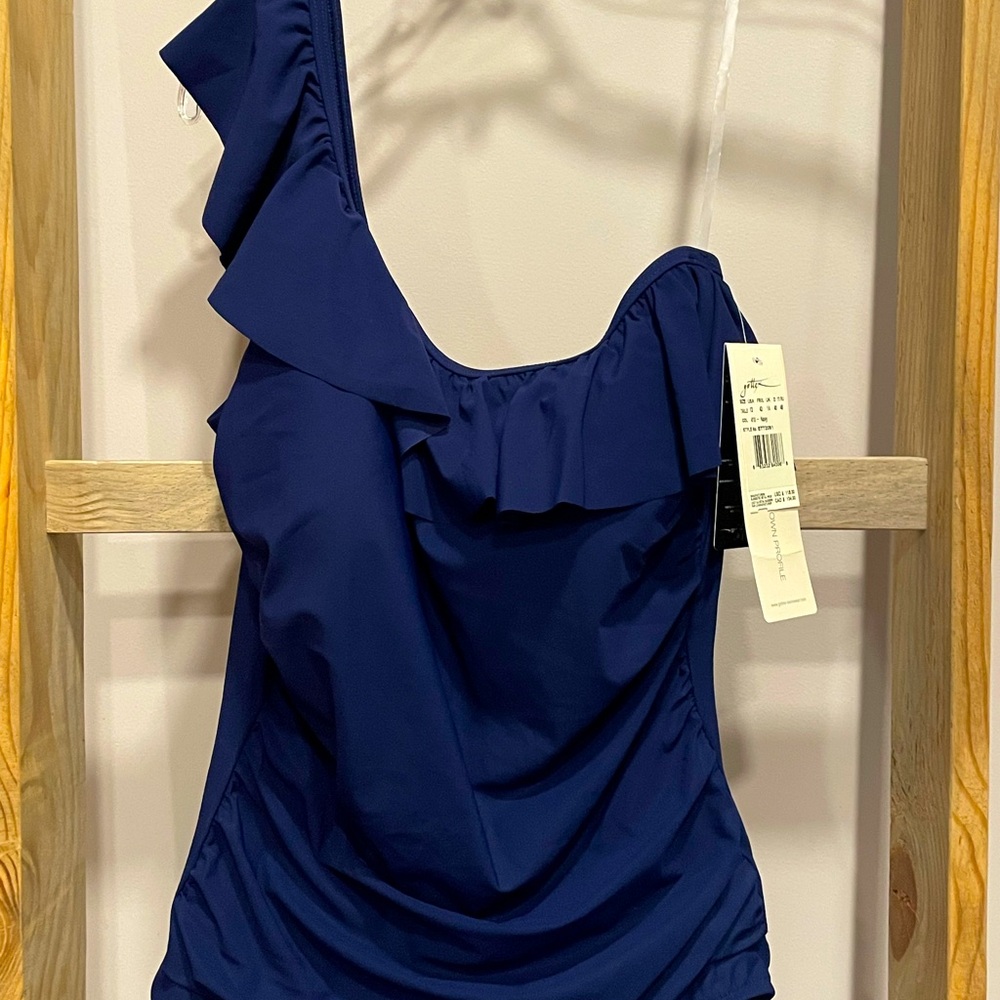 🏖️NWT Profile by Gottex Women’s Ruffle Shoulder One Piece Navy Swimsuit Size 12